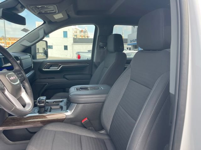 Used 2022 GMC Sierra 1500 Elevation w/ LPO, Elevation Black Package AWD/4WD image 15