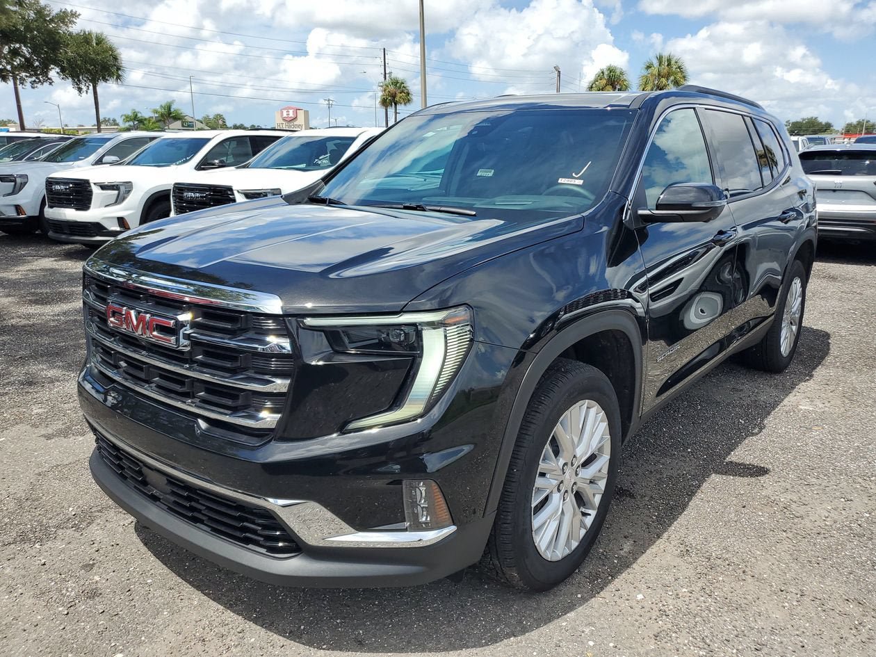 New 2026 GMC Acadia Elevation w/ Elevation Premium Package FWD image 3