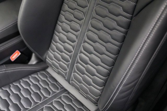 Used 2024 Audi RS 6 performance image 31