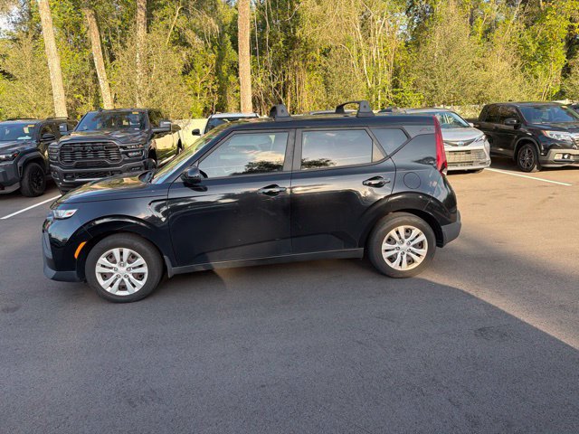 Used 2020 Kia Soul LX FWD image 12