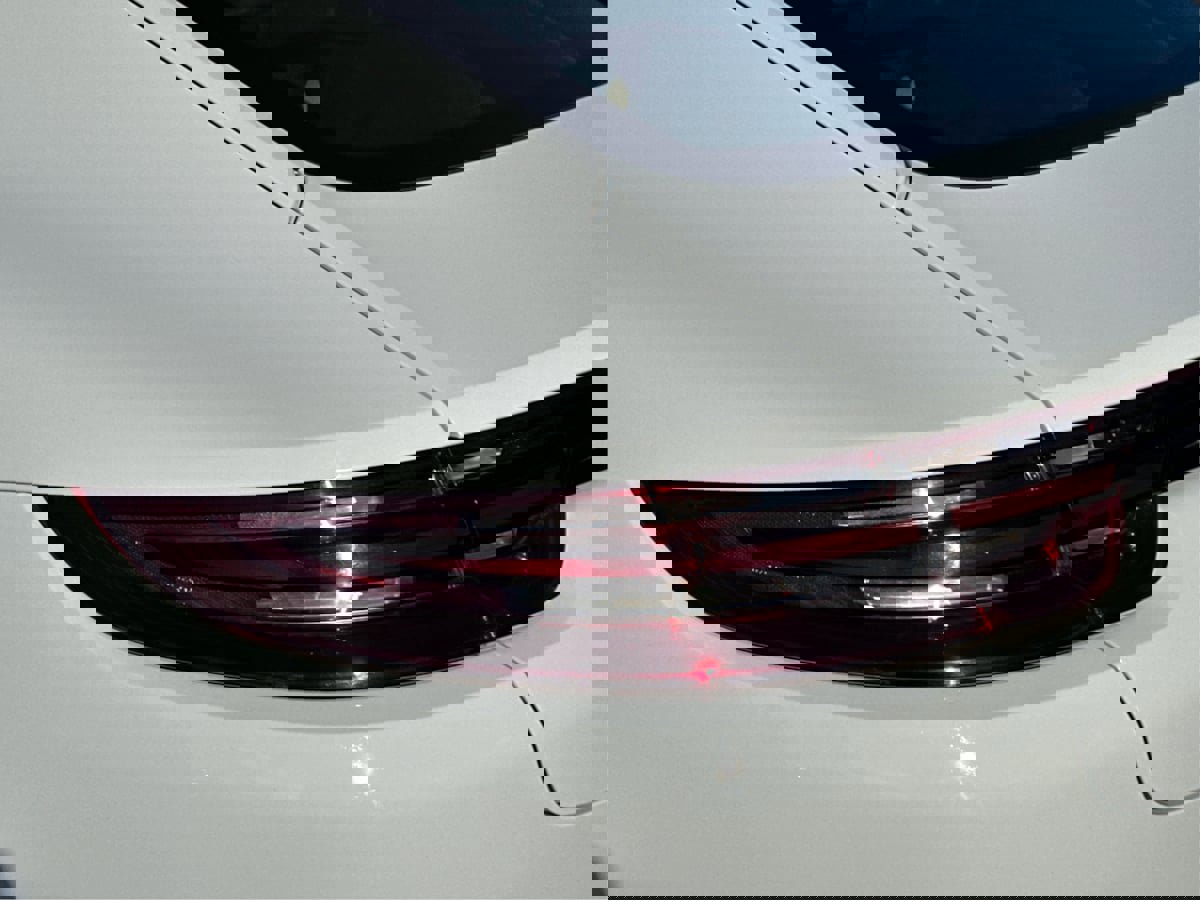 Used 2019 Porsche Panamera 4S image 31