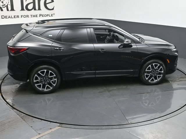 New 2026 Chevrolet Blazer RS w/ LPO, Floor Liner Package FWD image 17