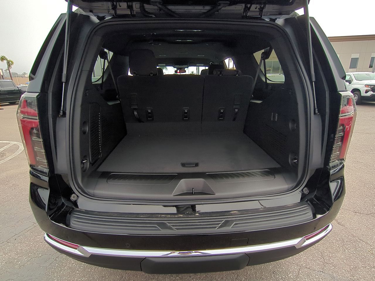 New 2026 Chevrolet Suburban LS w/ LPO, Dark Essentials Package image 25