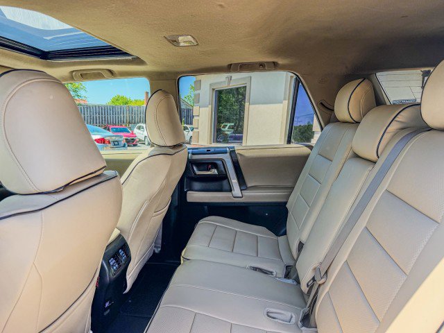 Used 2018 Toyota 4Runner SR5 Premium RWD image 6