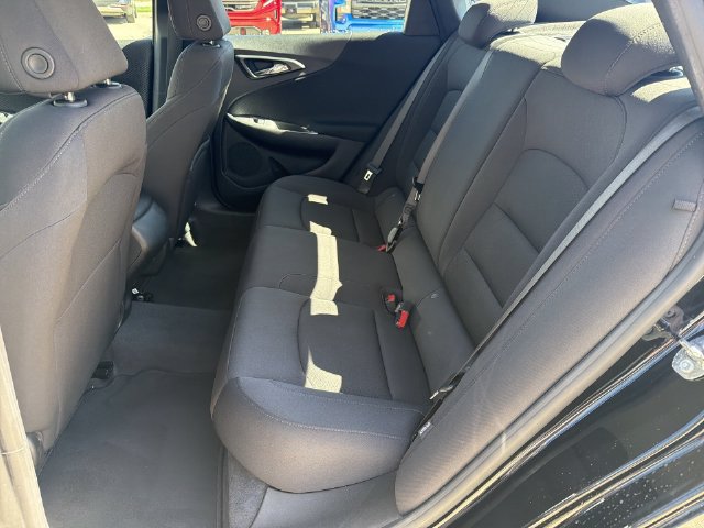 Used 2023 Chevrolet Malibu RS FWD image 23