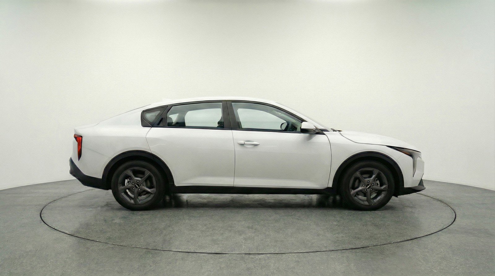 Used 2025 Kia K4 FWD image 11
