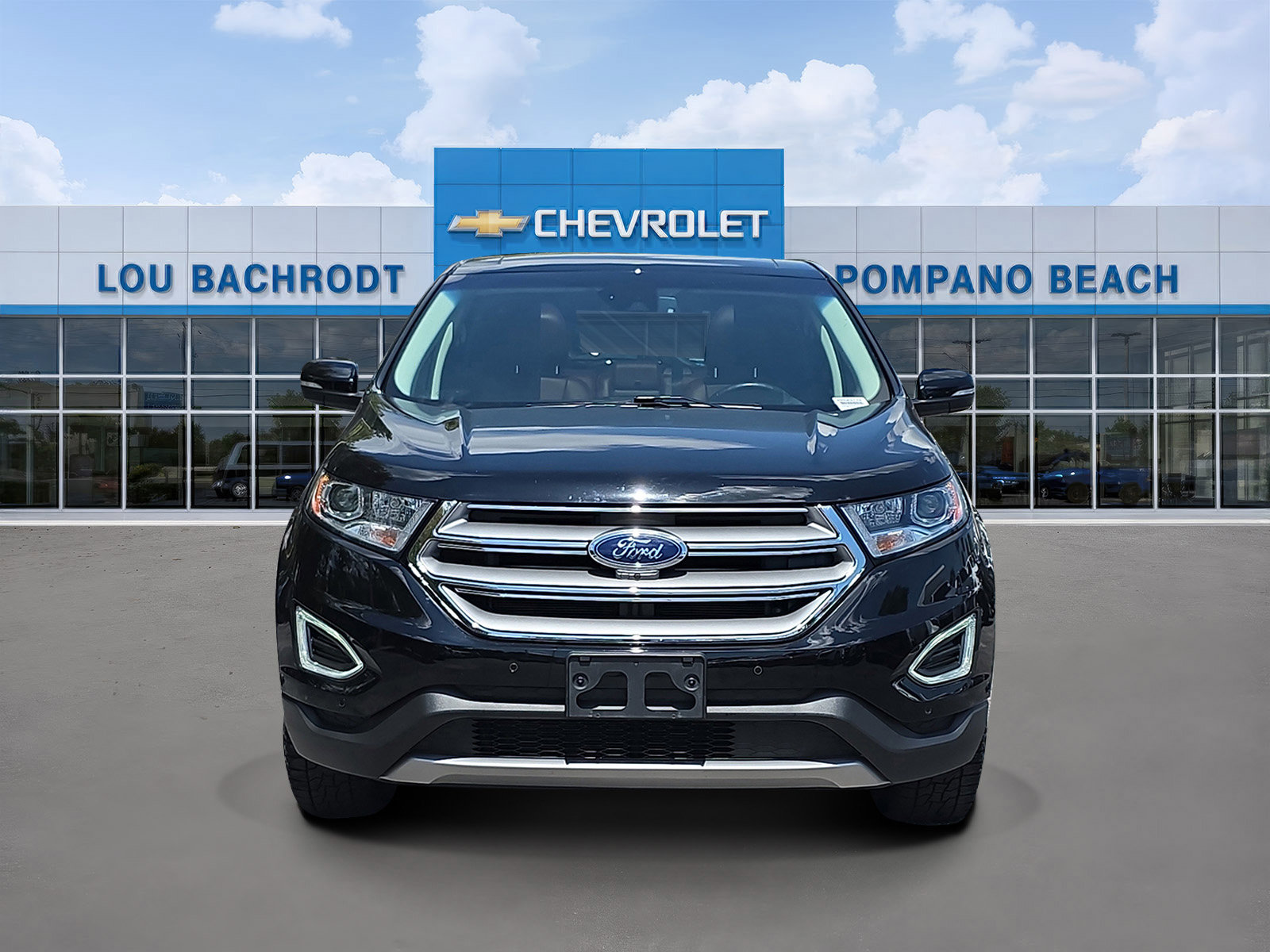 Used 2018 Ford Edge Titanium w/ Equipment Group 302A image 2