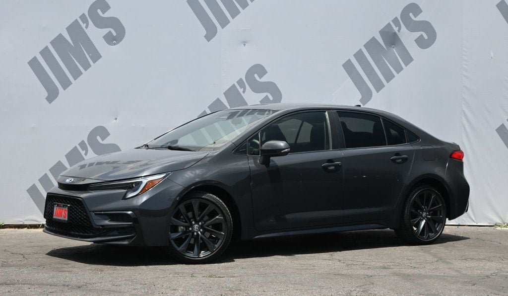 Used 2024 Toyota Corolla SE