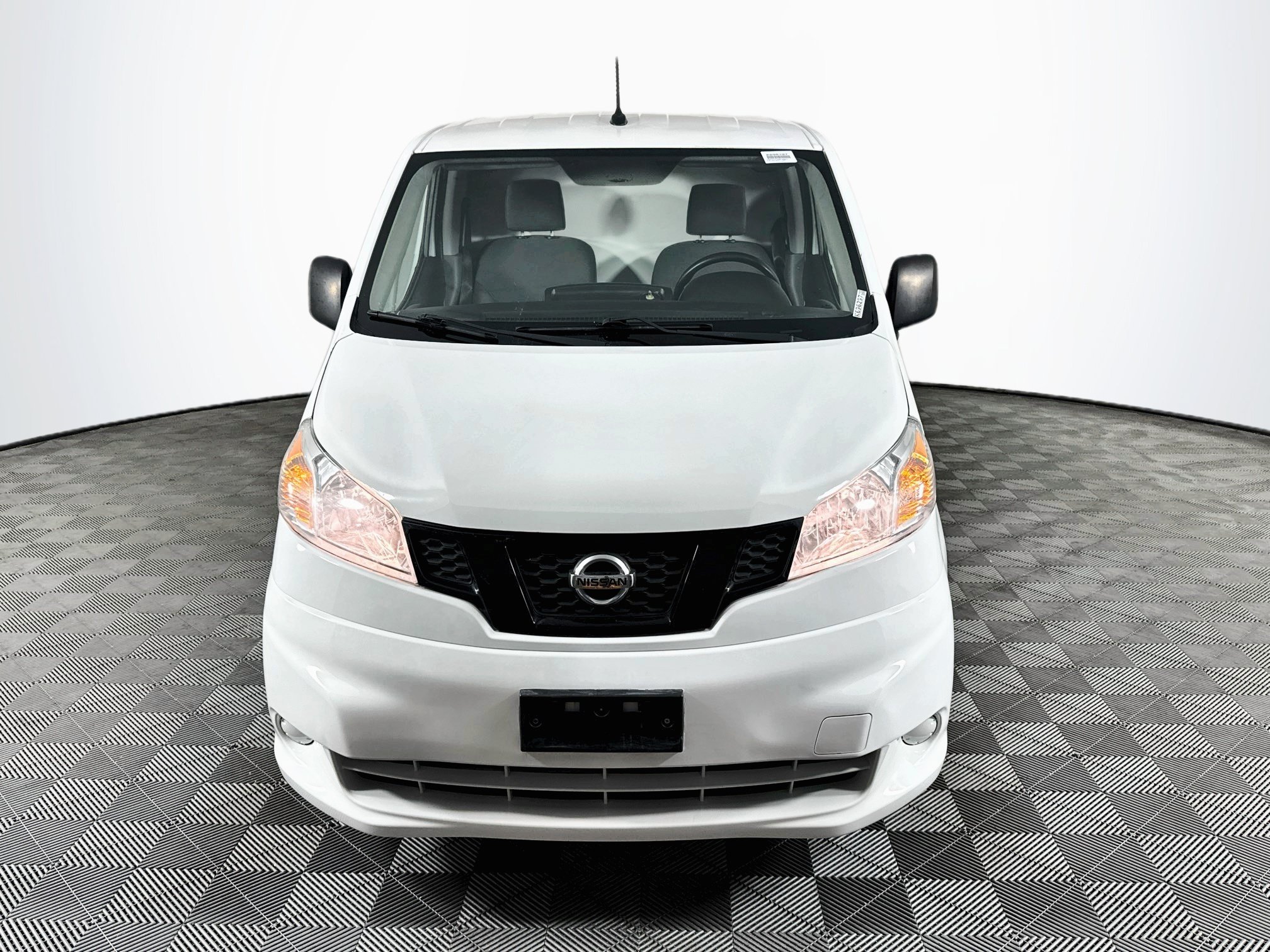 Used 2021 Nissan NV200 S FWD image 2