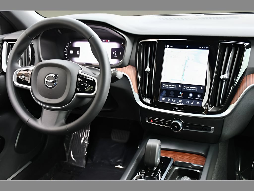 Used 2023 Volvo S60 B5 Plus w/ Climate Package AWD/4WD image 18