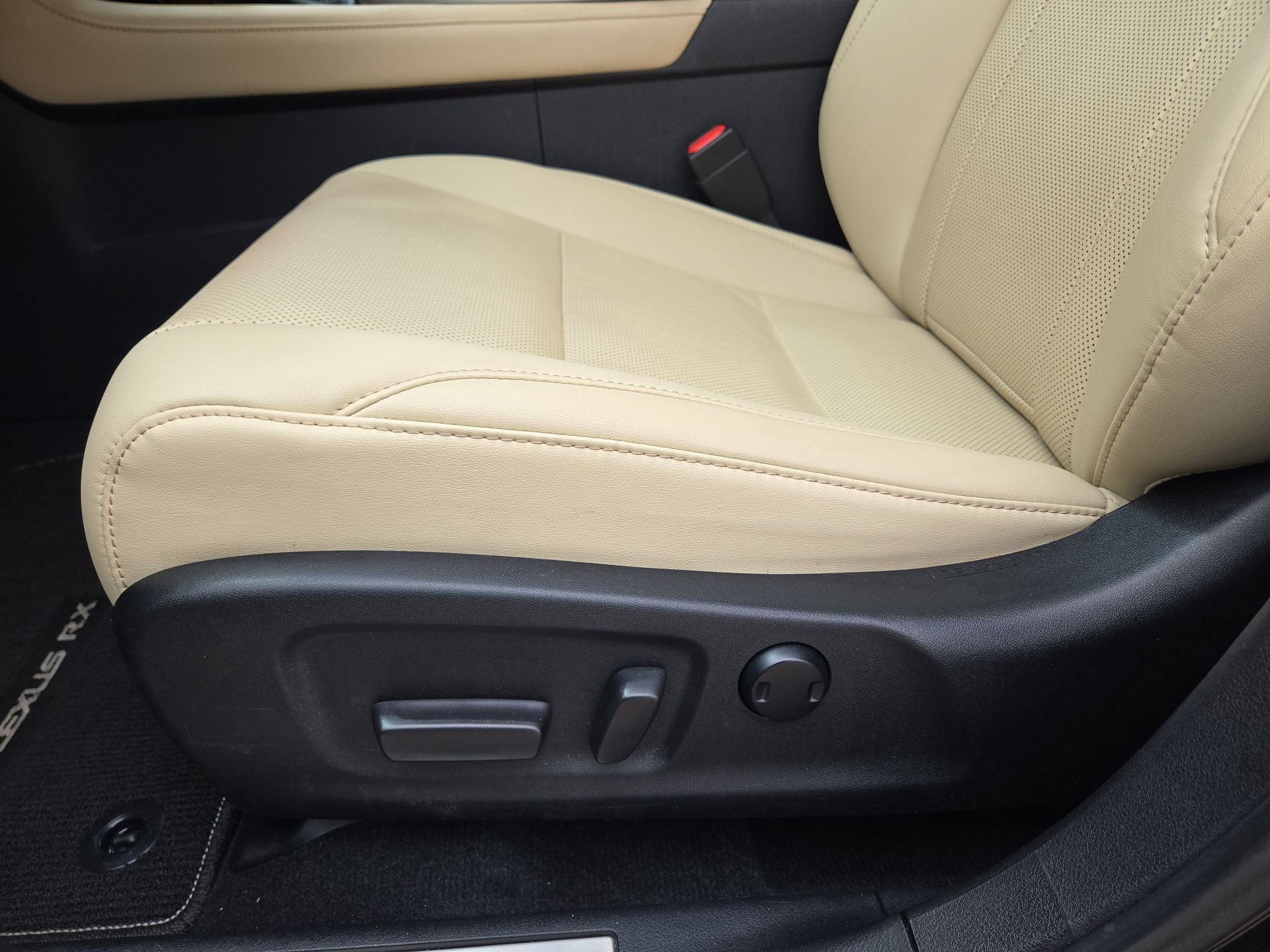 Used 2021 Lexus RX 350 FWD w/ Premium Package image 17