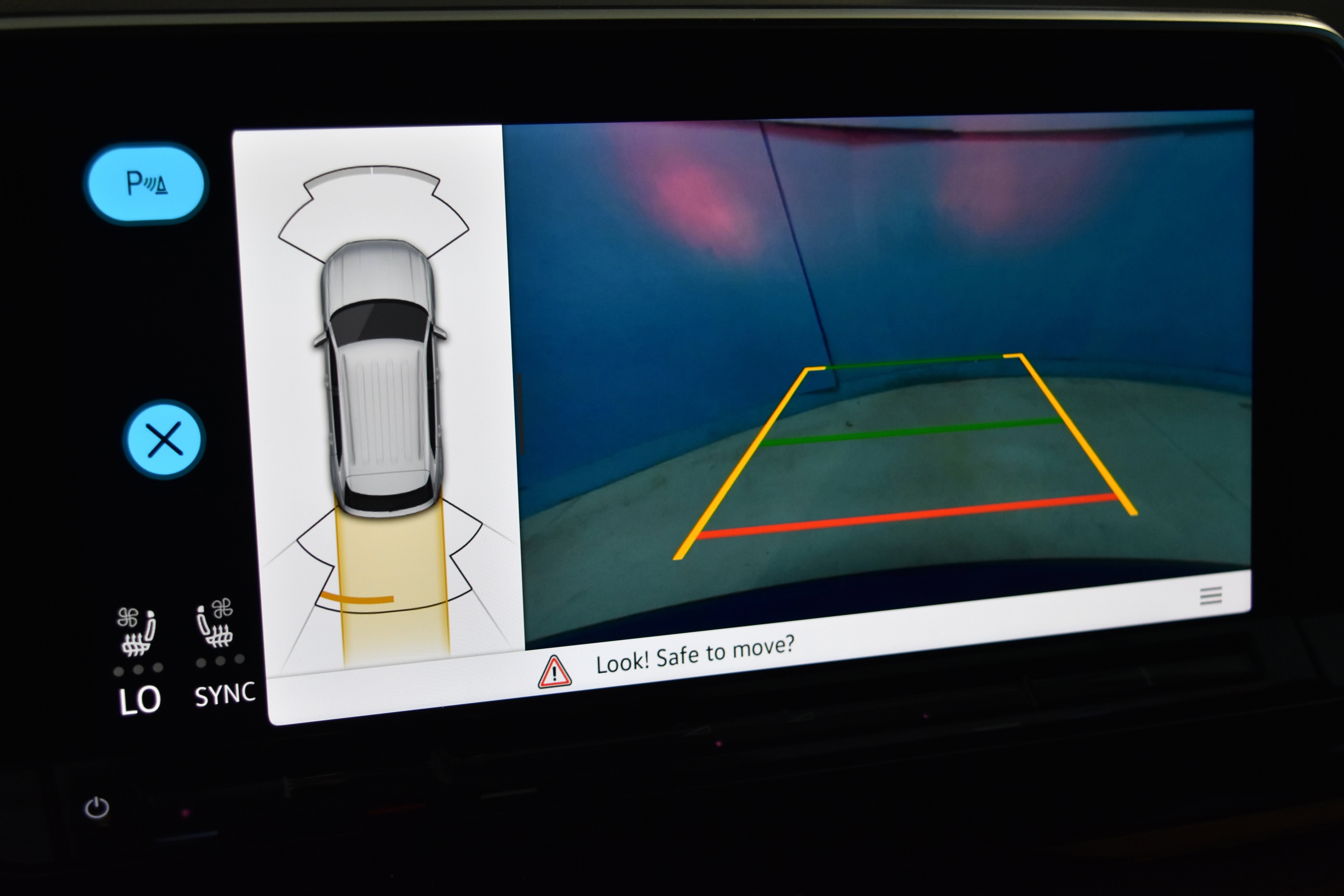 New 2025 Volkswagen Atlas Cross Sport SE image 10