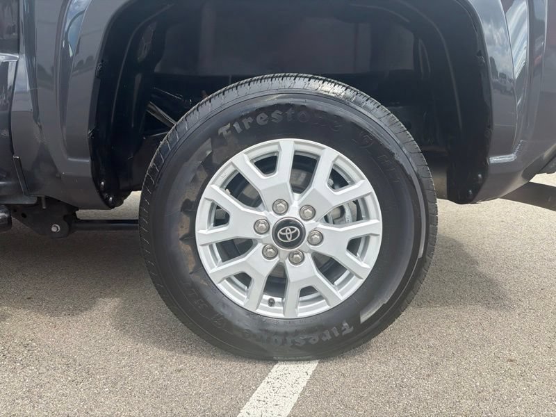 Used 2024 Toyota Tacoma SR5 AWD/4WD image 35