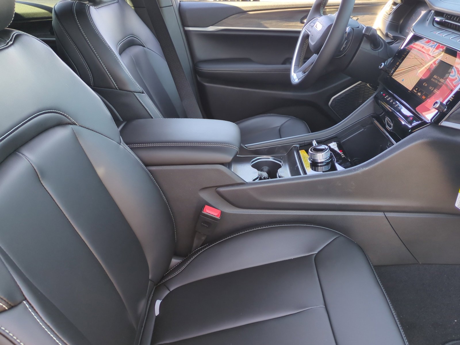 New 2026 Jeep Grand Cherokee Limited AWD/4WD image 19