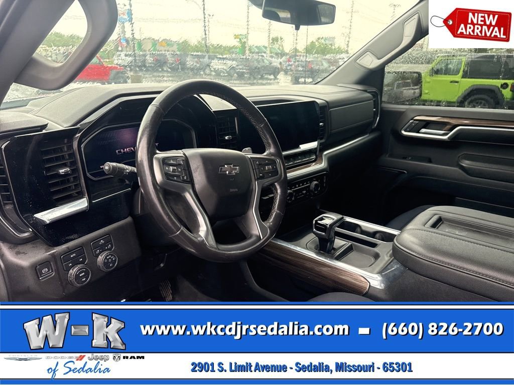 Used 2022 Chevrolet Silverado 1500 RST w/ Protection Package AWD/4WD image 14