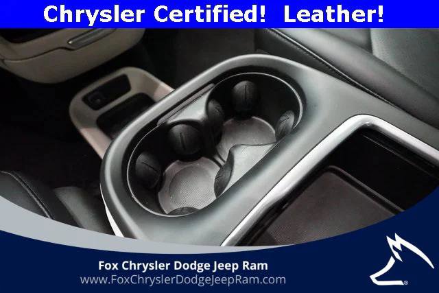 Certified 2024 Chrysler Pacifica Touring-L image 17