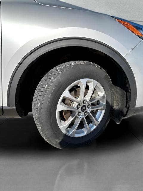 Used 2020 Ford Escape SE image 25