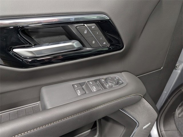 New 2026 Chevrolet Suburban Premier image 19