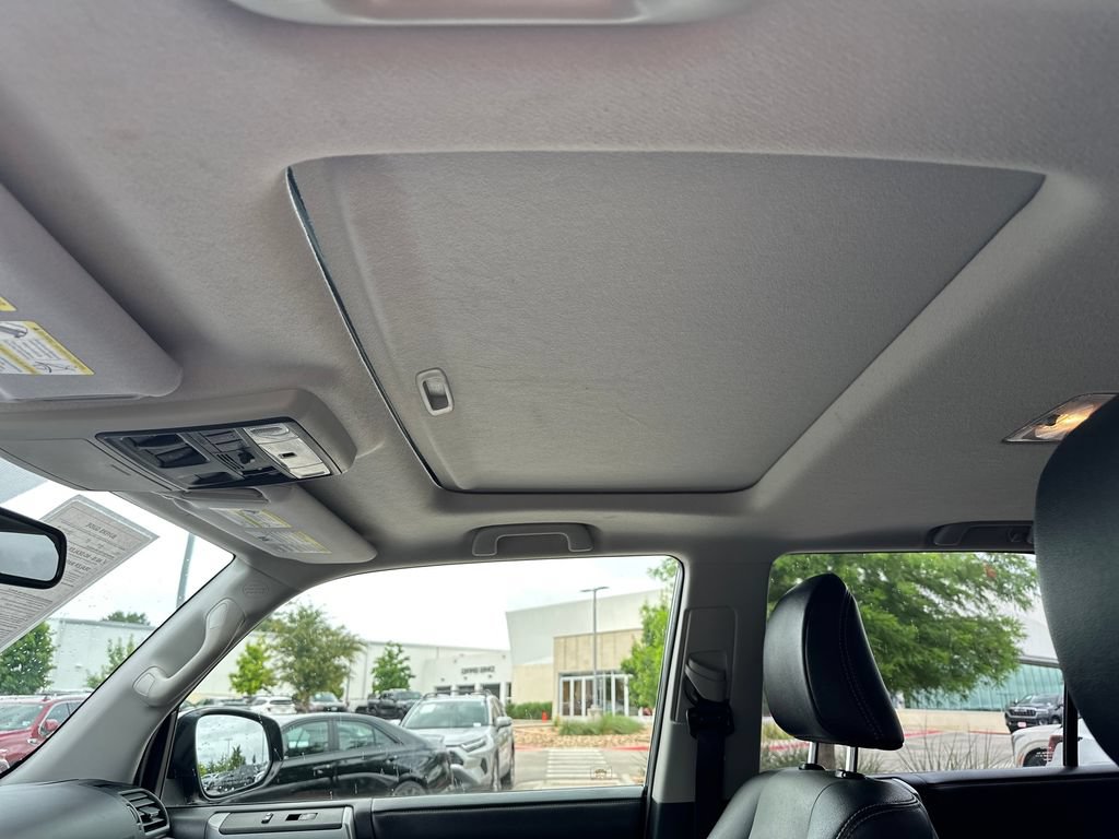 Used 2018 Toyota 4Runner SR5 Premium AWD/4WD image 28