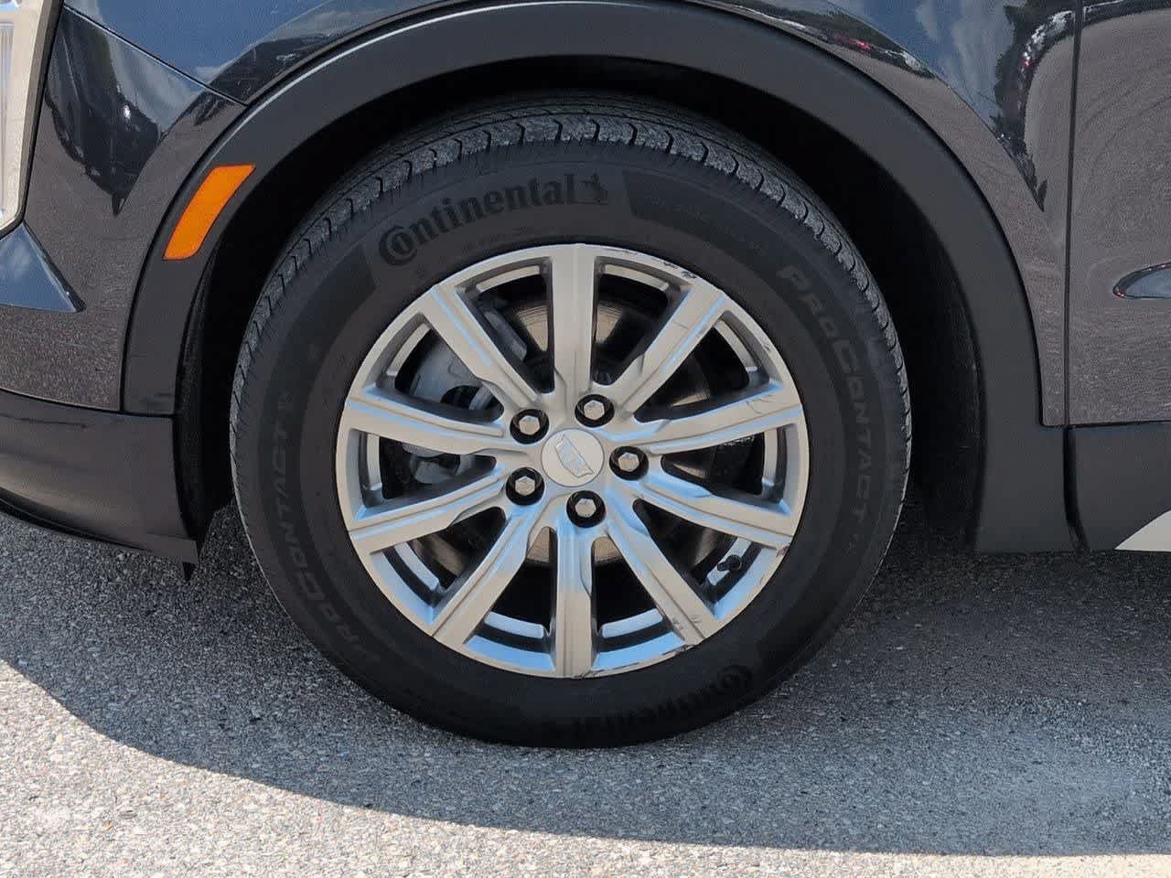 Used 2023 Cadillac XT4 Premium Luxury w/ Cold Weather Package AWD/4WD image 13
