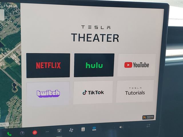 Used 2024 Tesla Model S image 18