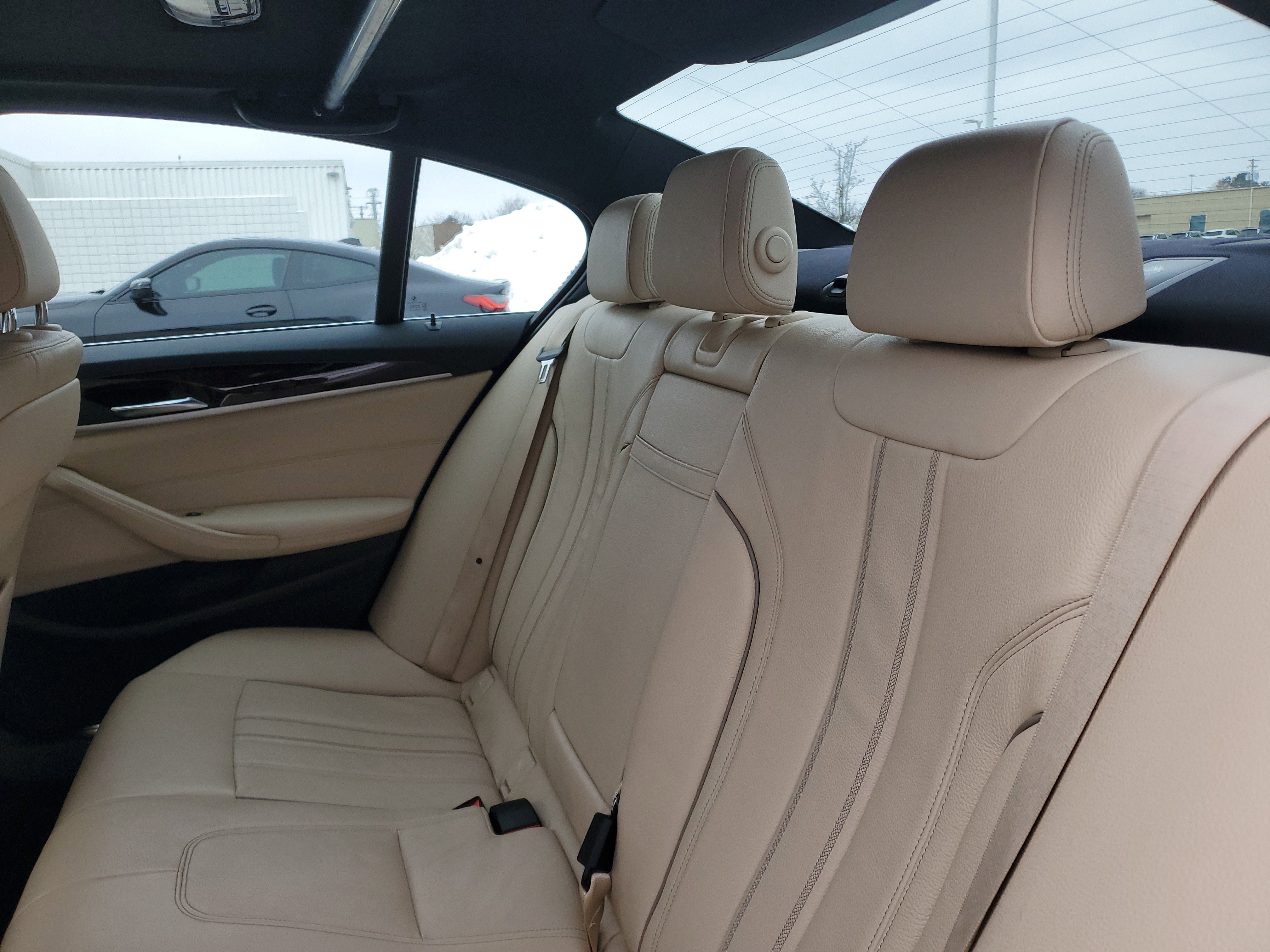 Used 2018 BMW 530i xDrive image 25