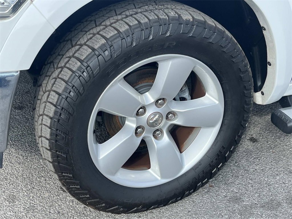 Used 2015 RAM 1500 Outdoorsman image 9