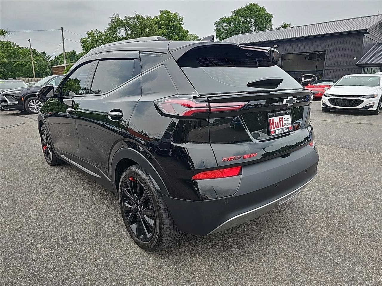 Used 2023 Chevrolet Bolt EUV Premier w/ Sun & Sound Package FWD image 6