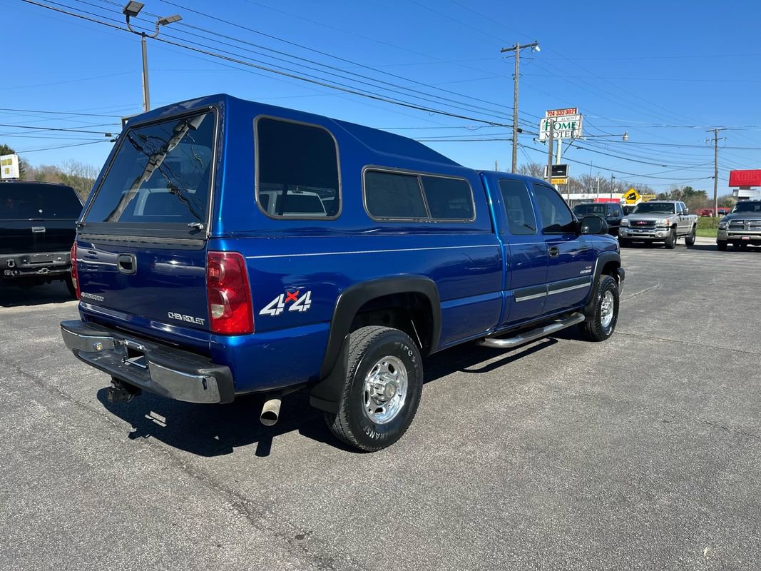 Used 2003 Chevrolet Silverado 2500 LS AWD/4WD image 3