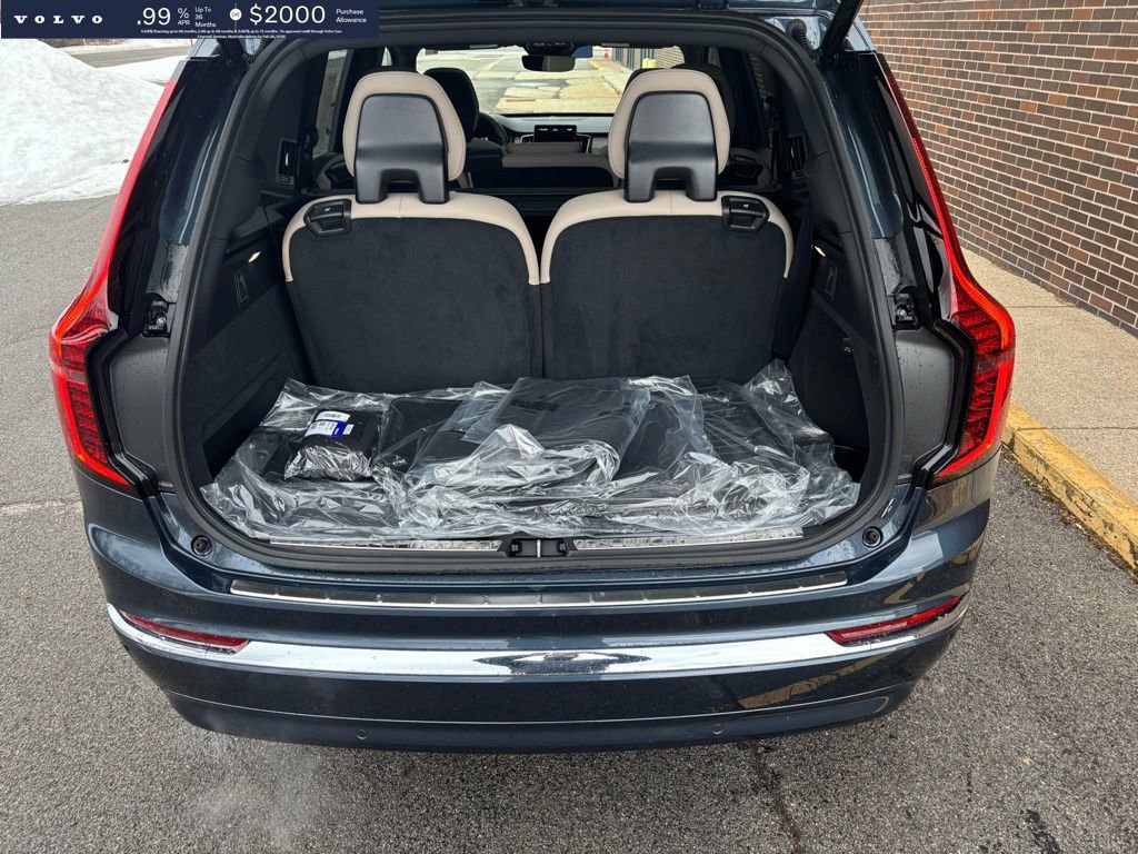 New 2026 Volvo XC90 B6 Plus w/ Protection Package Premier AWD/4WD image 17