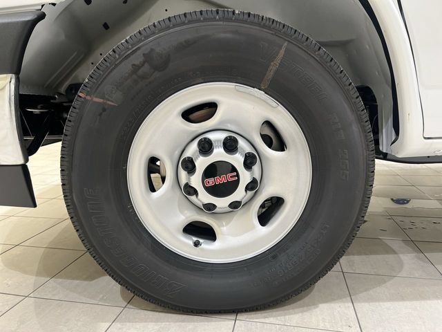 New 2026 GMC Savana 2500 w/ Driver Convenience Package RWD image 26