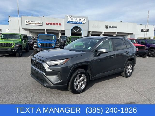 Used 2025 Toyota RAV4 XLE image 1