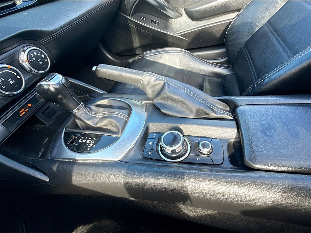 Used 2017 FIAT 124 Spider Lusso image 18