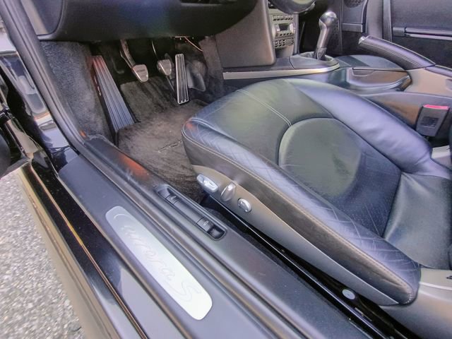 Used 2005 Porsche 911 Carrera S RWD image 28