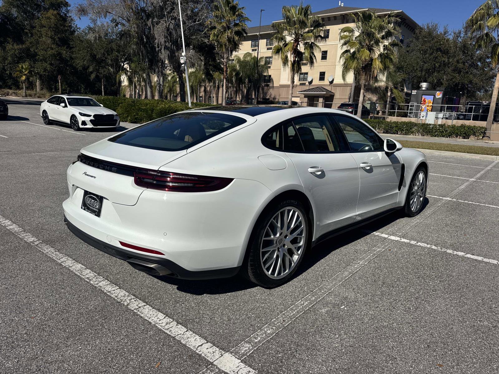 Used 2019 Porsche Panamera 4 image 4