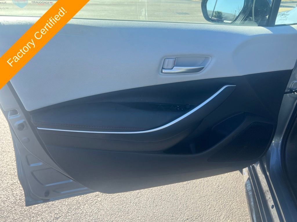 Used 2025 Toyota Corolla SE image 9
