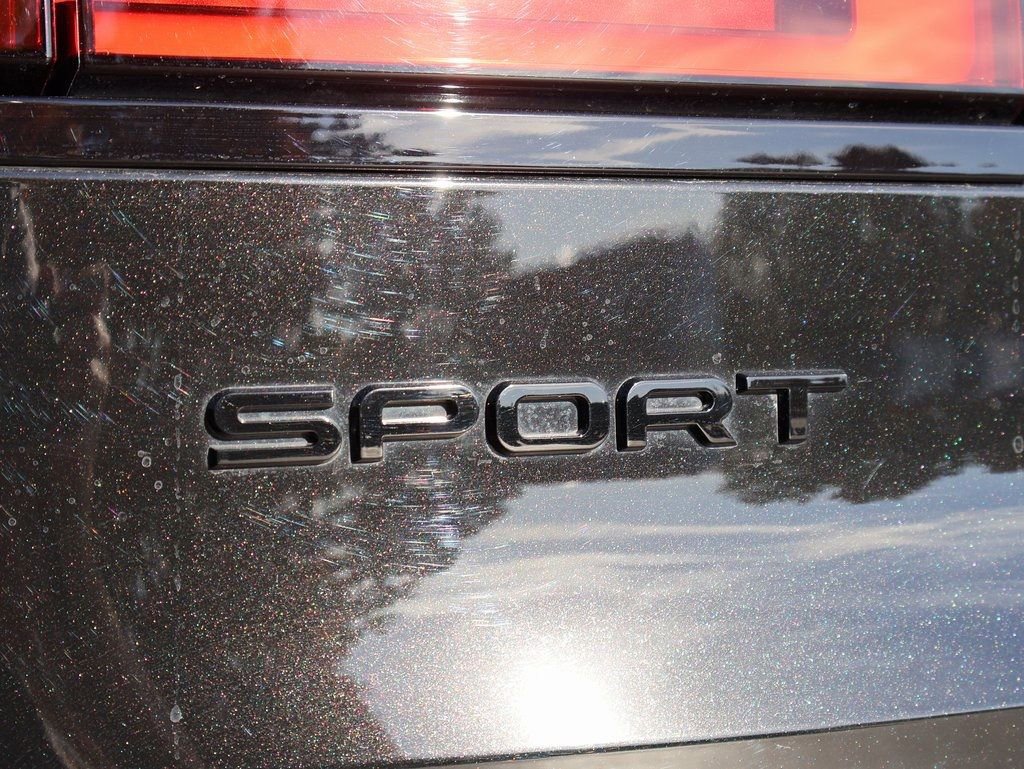 Used 2024 Land Rover Range Rover Sport SE AWD/4WD image 8