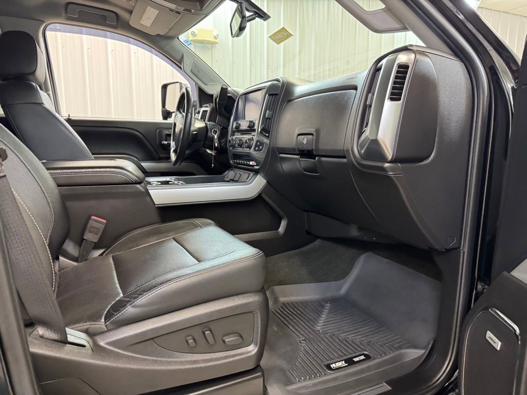 Used 2017 Chevrolet Silverado 3500 LTZ w/ Duramax Plus Package image 26