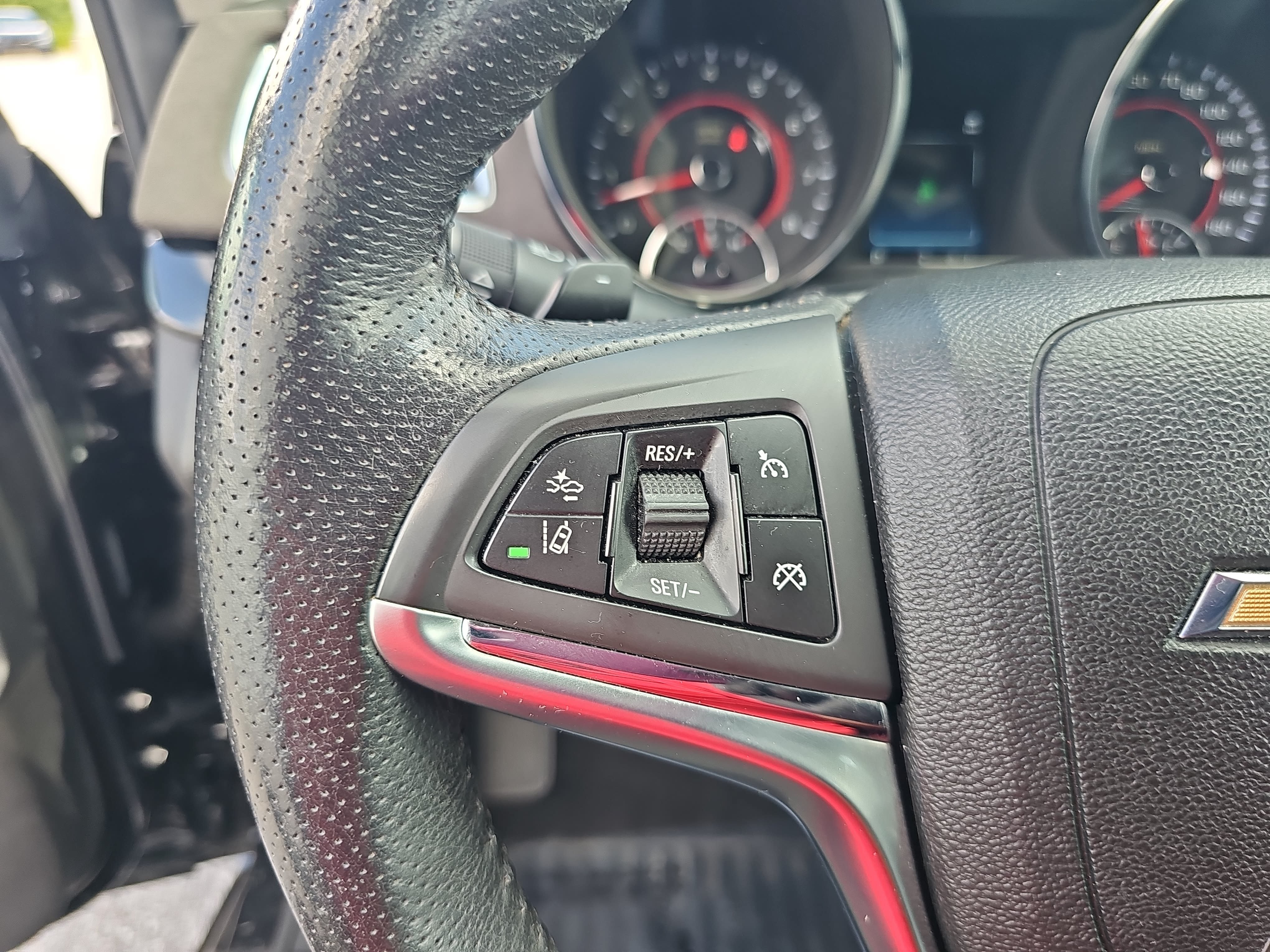 Used 2016 Chevrolet SS RWD image 17