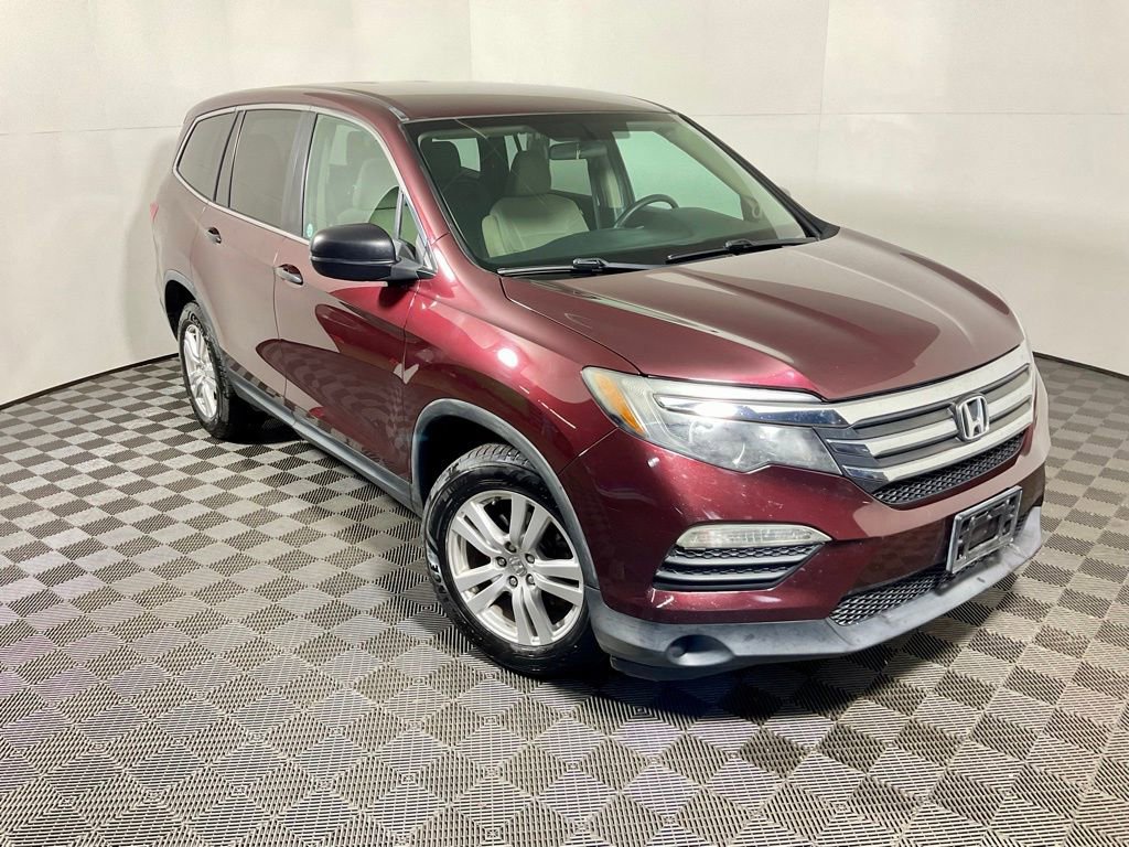 Used 2016 Honda Pilot LX image 3