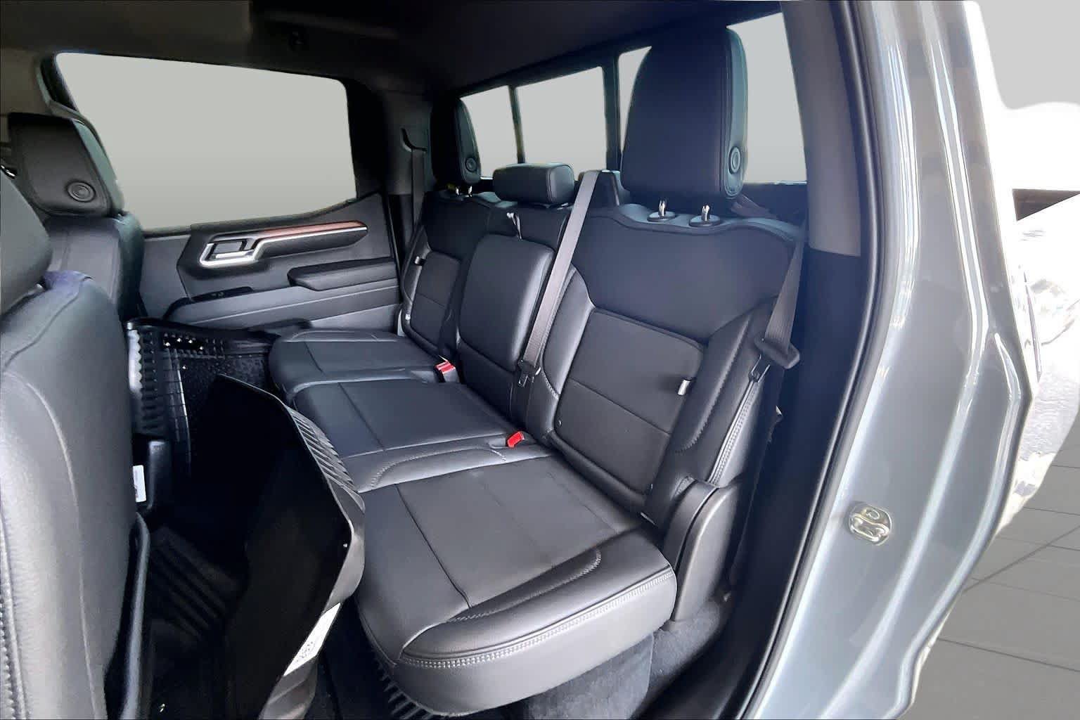 Used 2025 GMC Sierra 1500 Denali AWD/4WD image 21