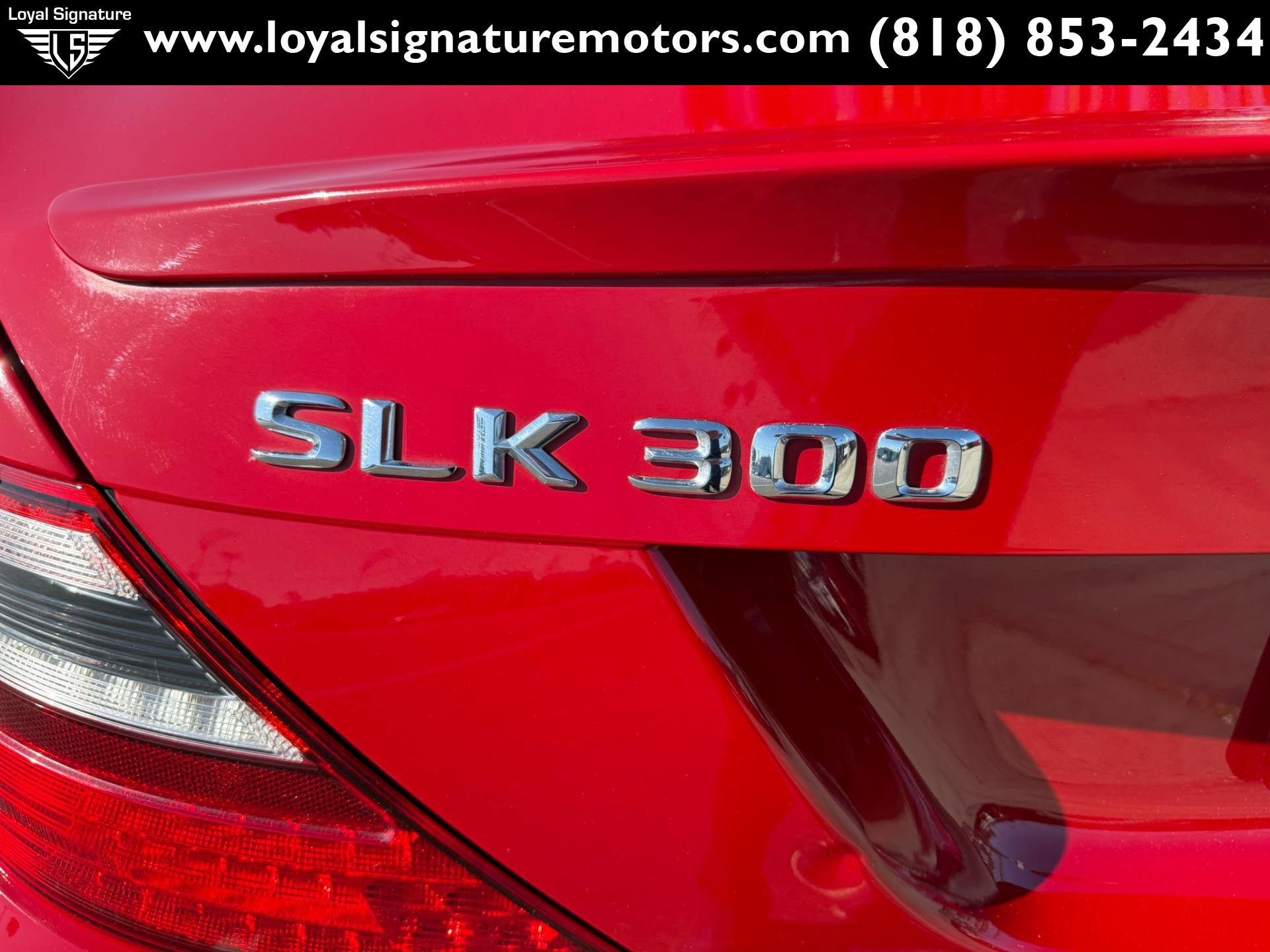 Used 2016 Mercedes-Benz SLK 300 image 8