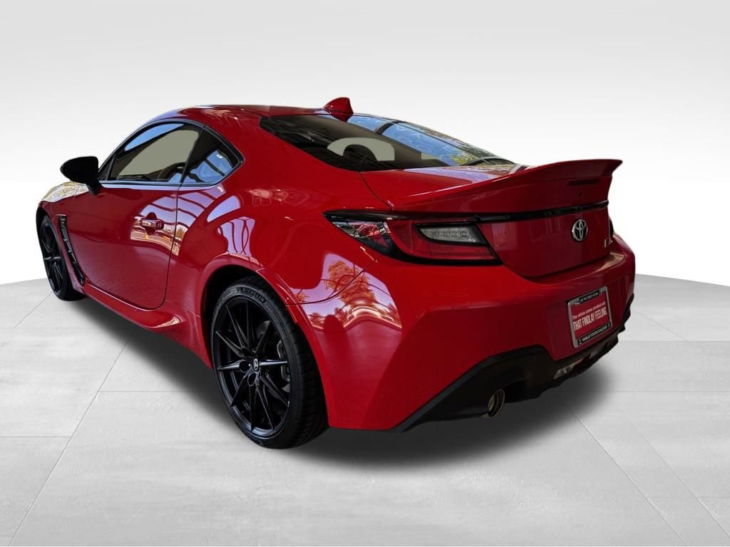 Certified 2025 Toyota GR86 Premium w/ ALL Weather Mat Package (TMS) RWD image 5