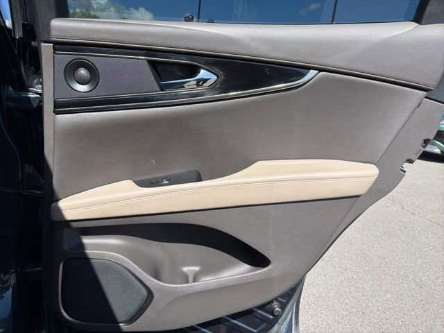 Used 2022 Lincoln Nautilus Reserve w/ Equipment Group 201A AWD/4WD image 14