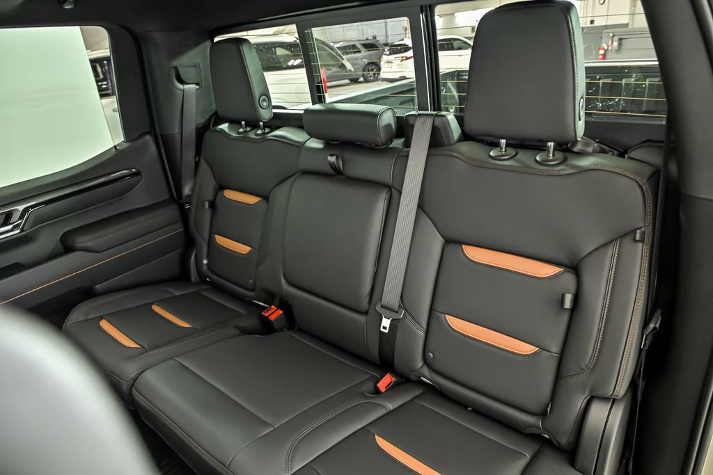 New 2026 GMC Sierra 1500 AT4 w/ AT4 Premium Package AWD/4WD image 12