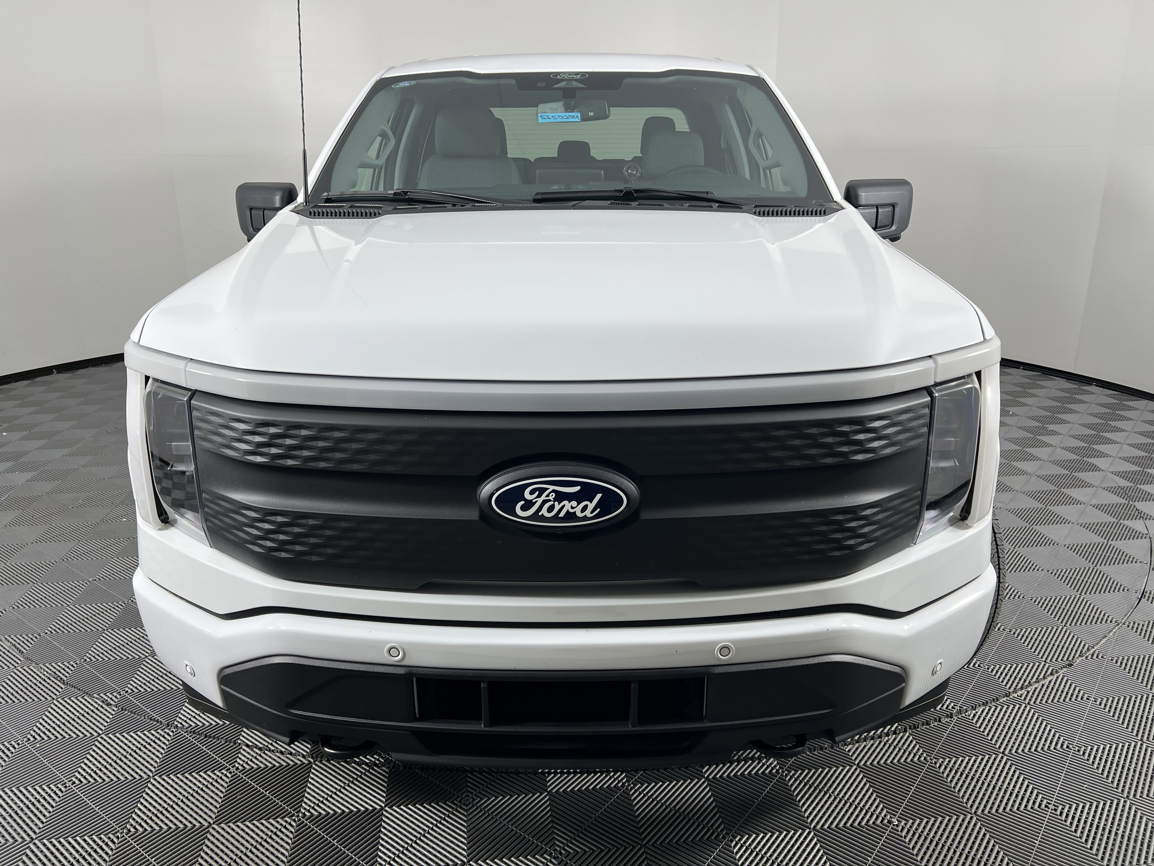 Used 2024 Ford F150 Lightning Flash image 5
