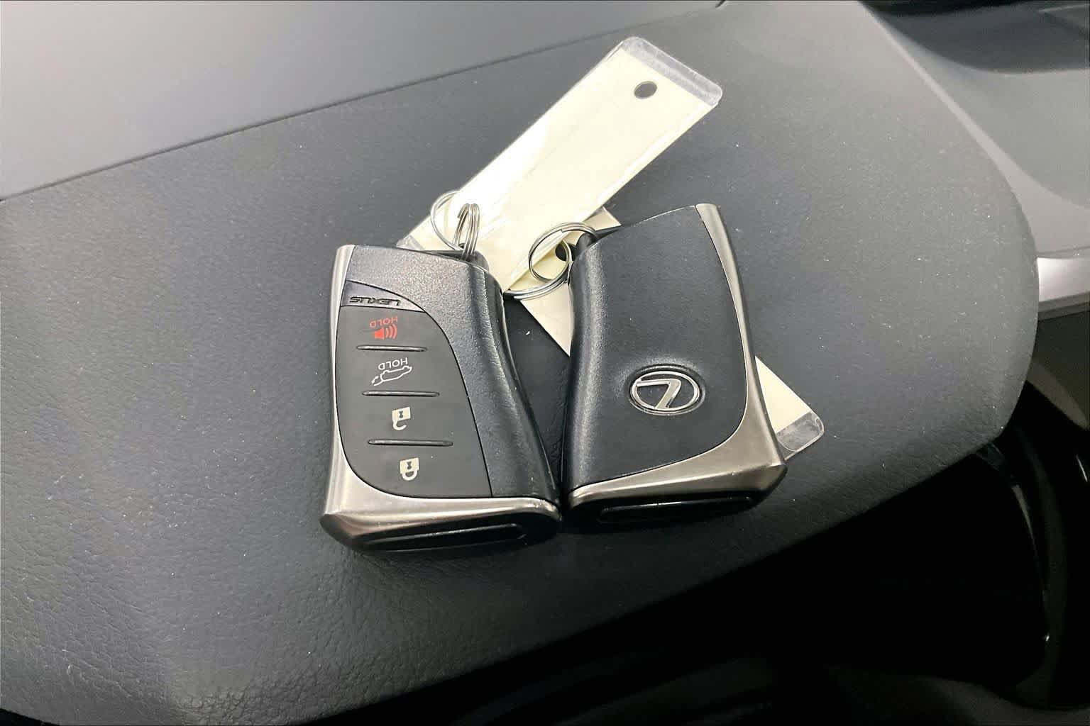 Used 2023 Lexus RX 350 FWD w/ Cold Area Package image 14
