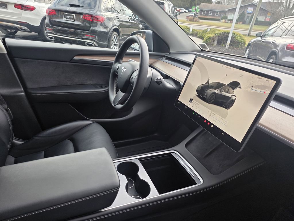 Used 2023 Tesla Model Y Performance image 27