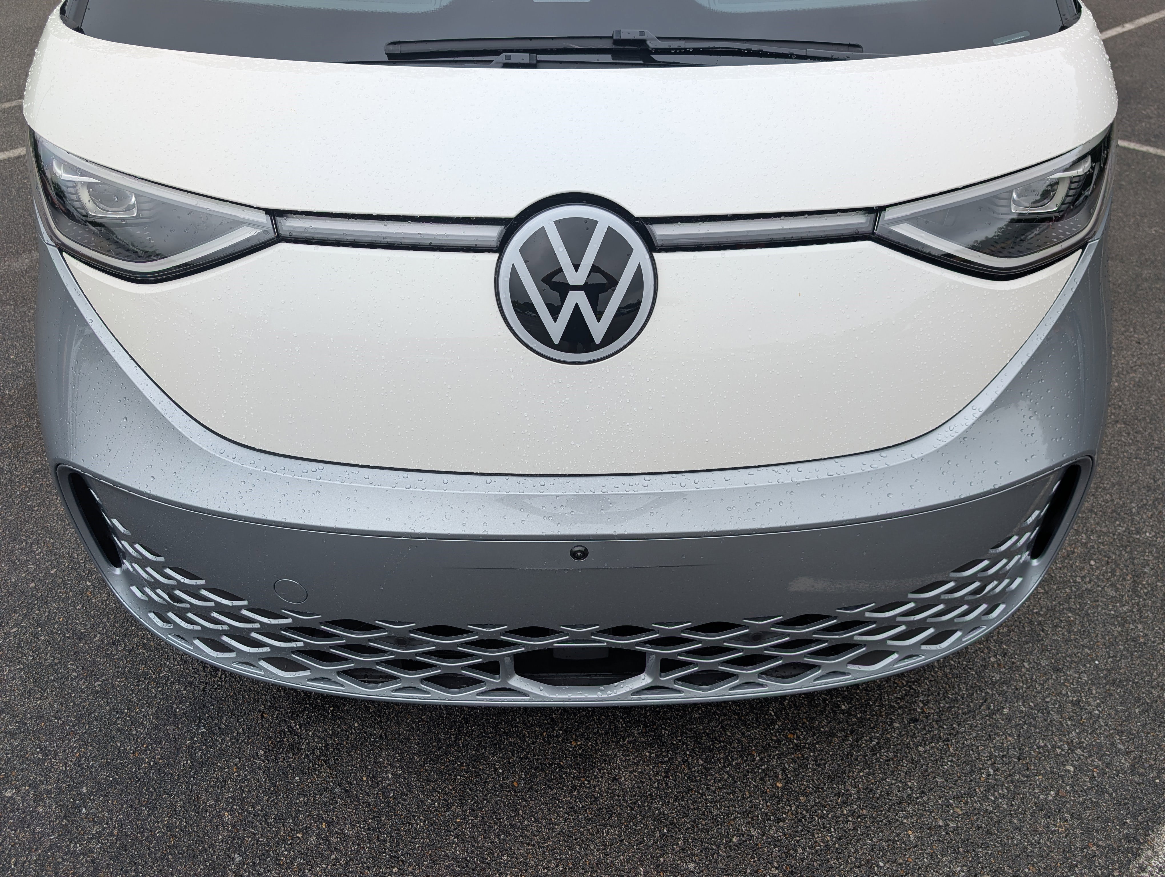 Used 2025 Volkswagen ID. Buzz Pro S Plus RWD image 12