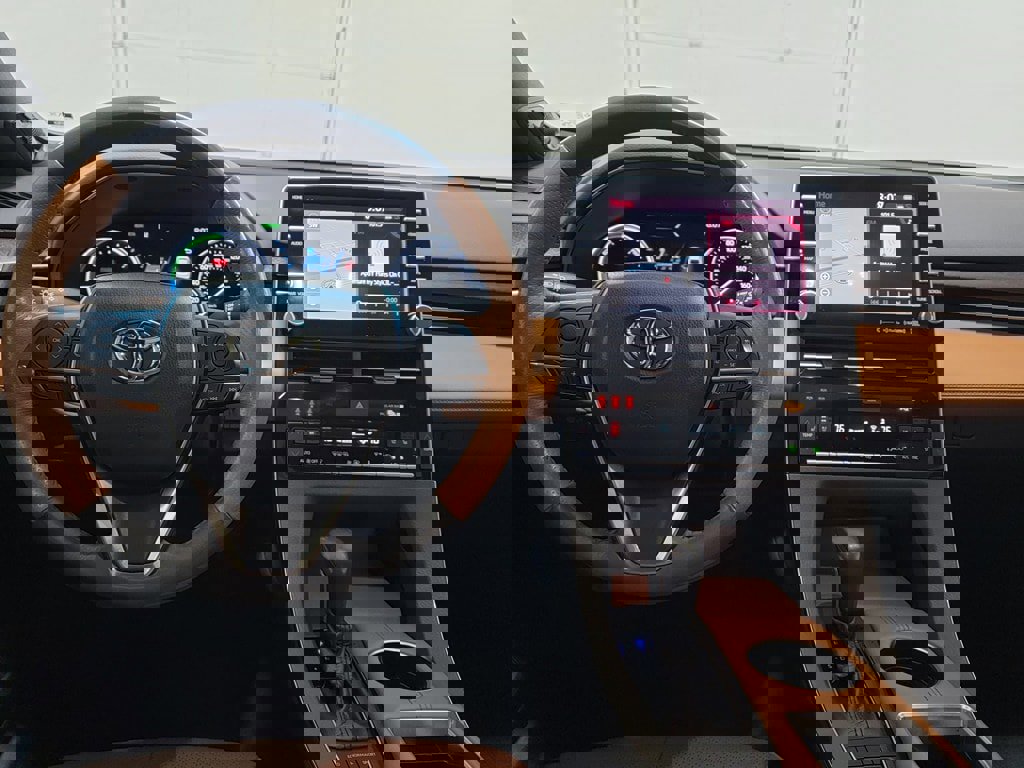 Used 2020 Toyota Avalon Limited FWD image 12